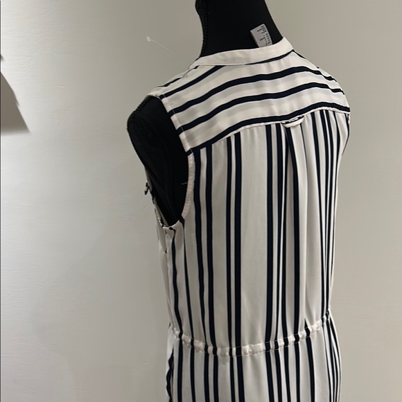 H&M Black and White Sleeveless Shirt Dress - Picture 9 of 10